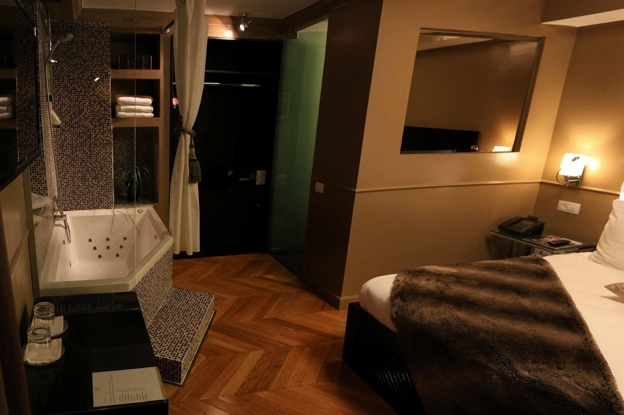 Montefiore 16 - Urban Boutique Hotel Тел Авив Екстериор снимка